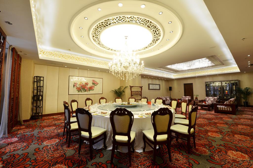 The Royal Fortune Hotel Shenyang Buitenkant foto