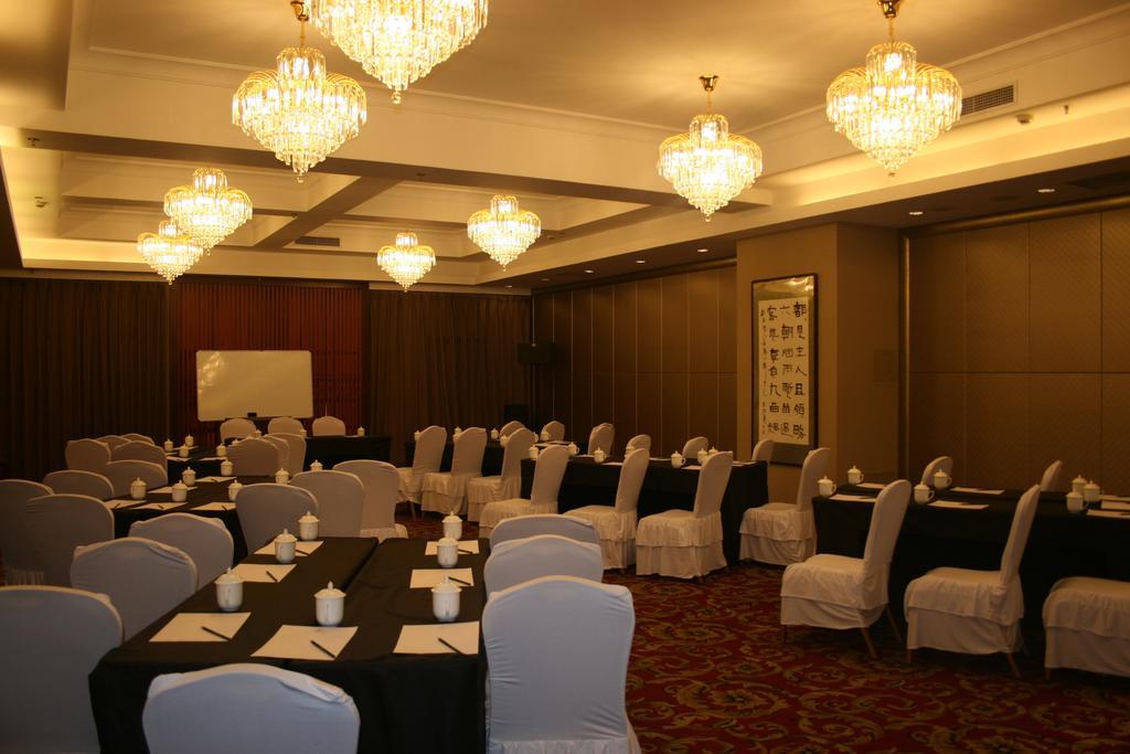 The Royal Fortune Hotel Shenyang Buitenkant foto