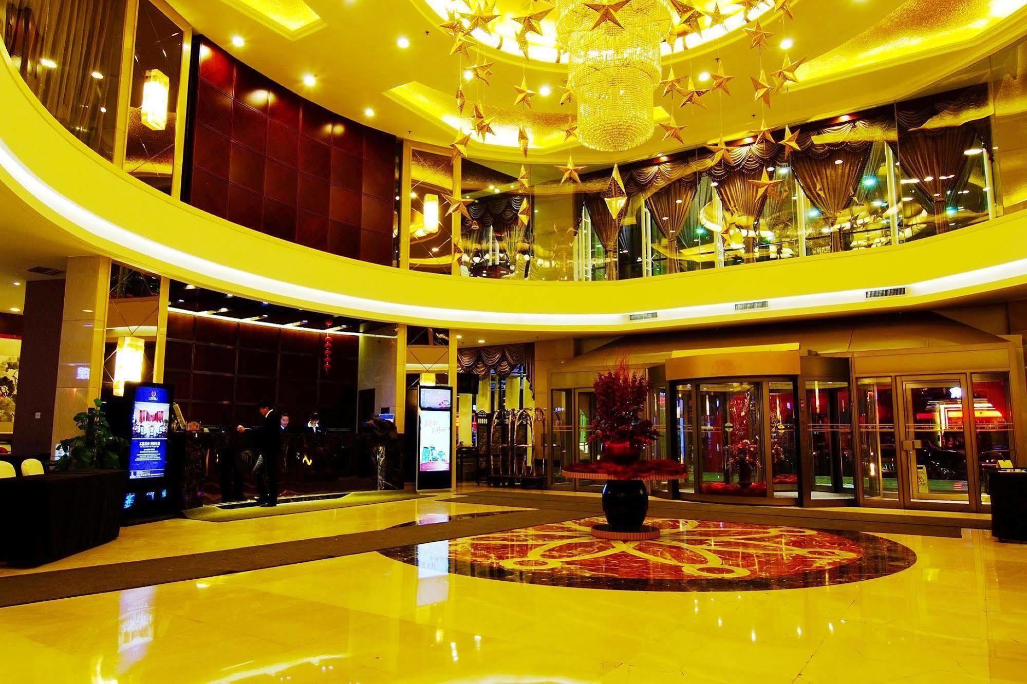 The Royal Fortune Hotel Shenyang Buitenkant foto
