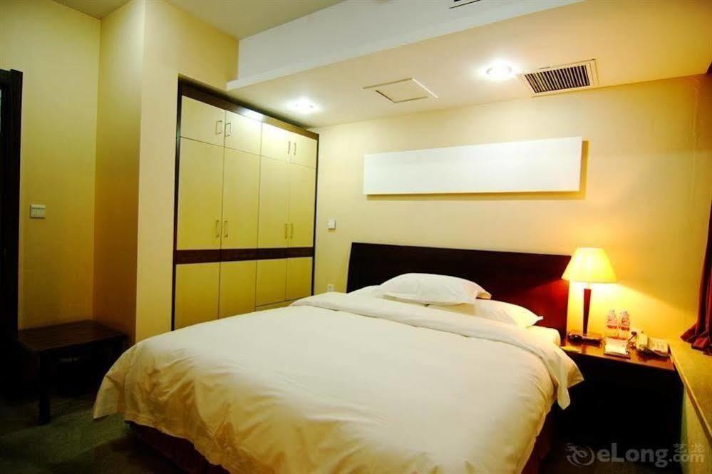 The Royal Fortune Hotel Shenyang Buitenkant foto